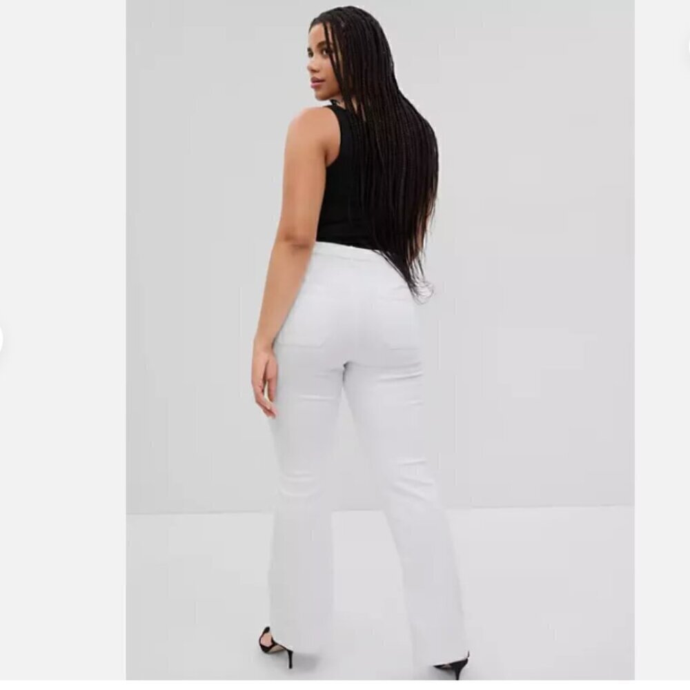 GAP High-Rise '70s Flare BOHO Optic White Y2k SOFT Jeans Size 32/14 - MSRP $90 - Picture 5 of 6